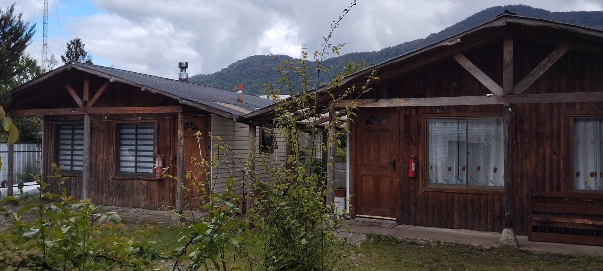 Hostal Y Cabanas Ventisquero プエルト・プユワピ エクステリア 写真